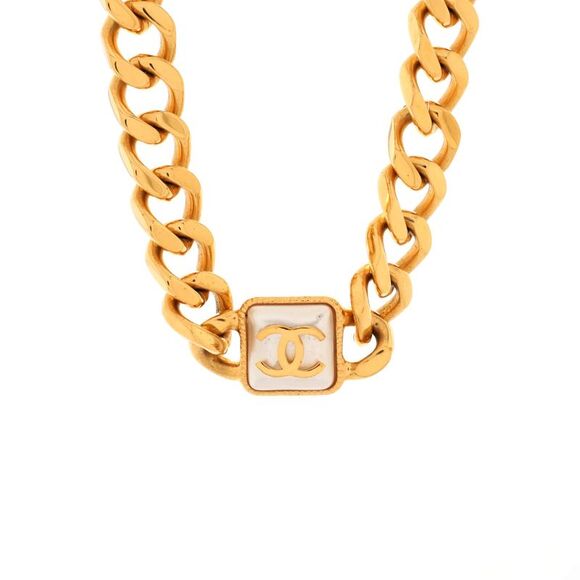 Chanel CC Dog Tag Choker Chain Link Necklace Metal with Faux Pearl Gold - Picture 1 of 3